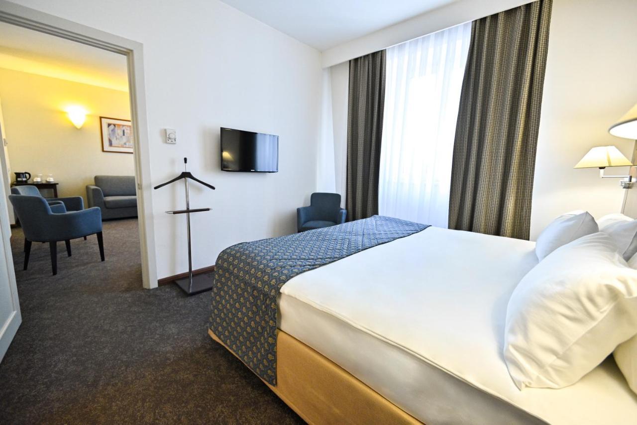 Europe Hotel Yerevan Exterior photo